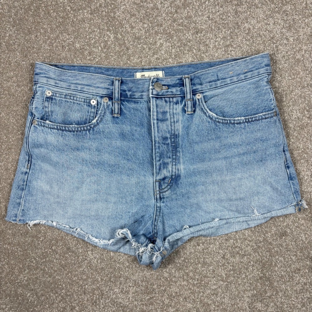 Madewell Relaxed Denim Shorts Light Wash Raw Hem Size 28 High Rise Button Fly